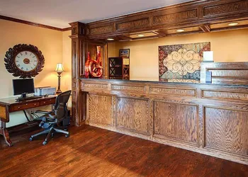 Baymont by Wyndham McAlester Hwy 69 hotel thumbnail 2