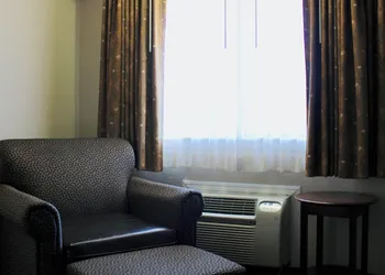 Baymont by Wyndham McAlester Hwy 69 hotel thumbnail 5
