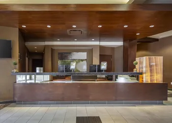 Best Western Cold Lake Inn hotel thumbnail 3