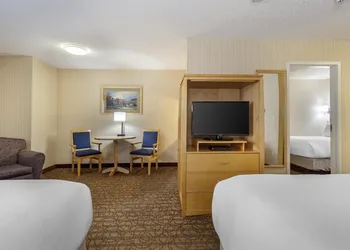 Best Western Cold Lake Inn hotel thumbnail 8