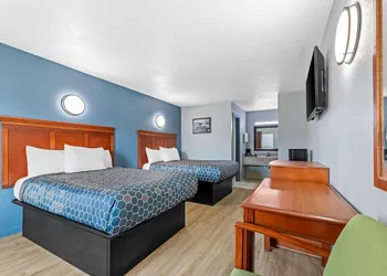 Americas Best Value Inn Indianola hotel thumbnail 7