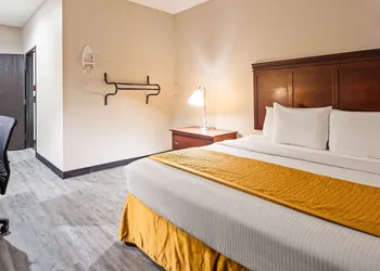 SureStay Hotel by Best Western Orange hotel thumbnail 6