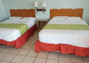 Dixie Plaza hotel hotel thumbnail 4