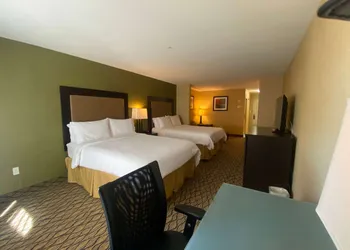 Wingate by Wyndham Fort Saskatchewan hotel thumbnail 5