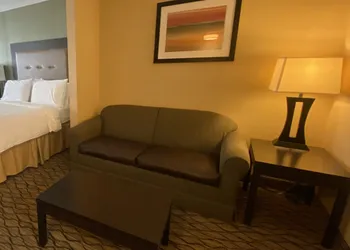 Wingate by Wyndham Fort Saskatchewan hotel thumbnail 8