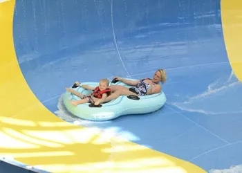 Big Splash Adventure Indoor Water Park & Resort hotel thumbnail 7