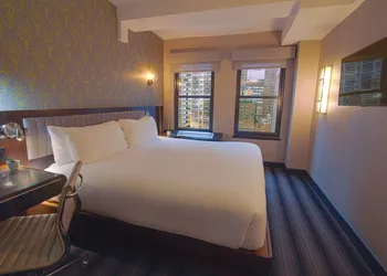 Hotel Edison Times Square hotel thumbnail 6