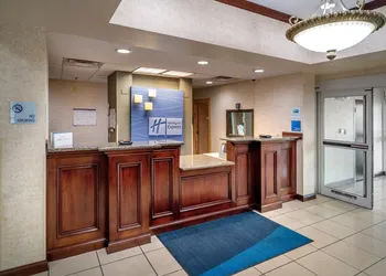 Holiday Inn Express Hotel & Suites Hazard by IHG hotel thumbnail 2