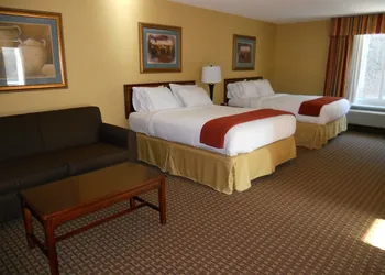 Holiday Inn Express Hotel & Suites Hazard by IHG hotel thumbnail 4