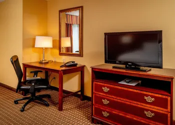 Holiday Inn Express Hotel & Suites Hazard by IHG hotel thumbnail 8