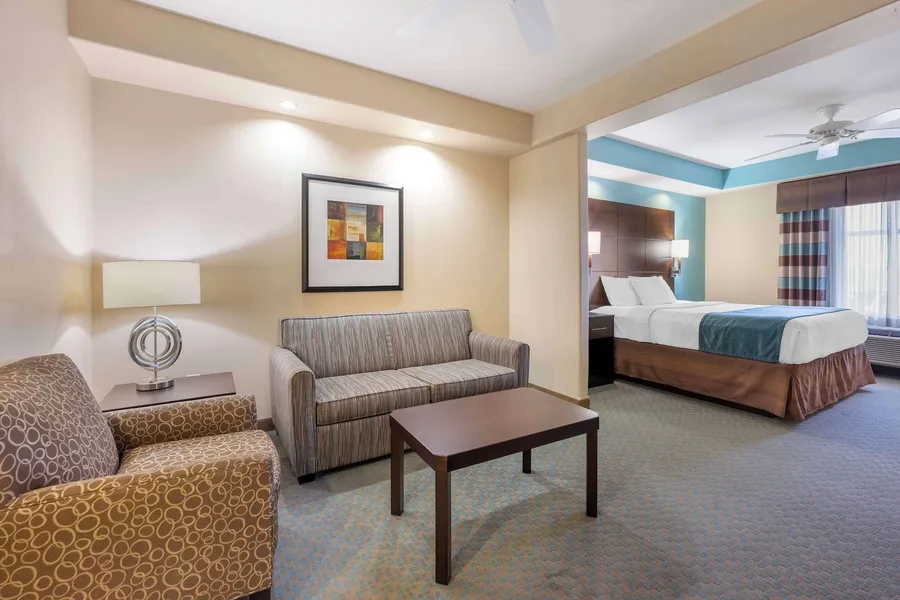 Best Western Plus Midland Suites hotel detail image 6