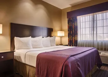 Best Western Giddings Inn & Suites hotel thumbnail 6