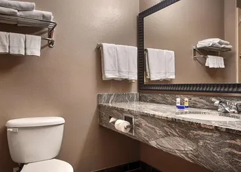 Best Western Giddings Inn & Suites hotel thumbnail 8