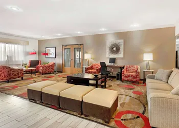 Best Western Plus Eagleridge Inn & Suites hotel thumbnail 3