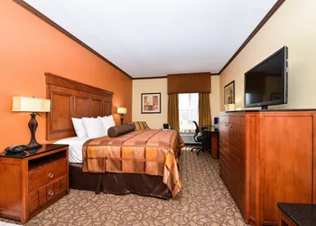 Best Western Plus Midwest Inn & Suites hotel thumbnail 6