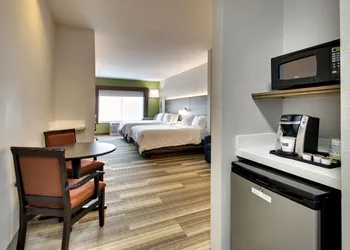 Holiday Inn Express & Suites Laurel by IHG hotel thumbnail 5
