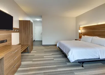 Holiday Inn Express & Suites Laurel by IHG hotel thumbnail 6