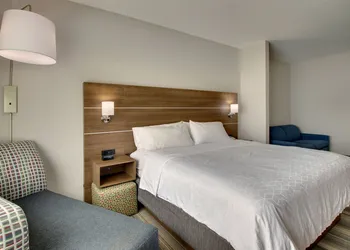 Holiday Inn Express & Suites Laurel by IHG hotel thumbnail 7