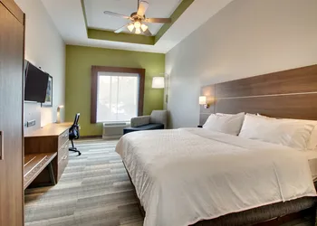 Holiday Inn Express & Suites Laurel by IHG hotel thumbnail 8