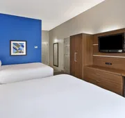 Holiday Inn Express & Suites Manchester by IHG hotel detail image 3