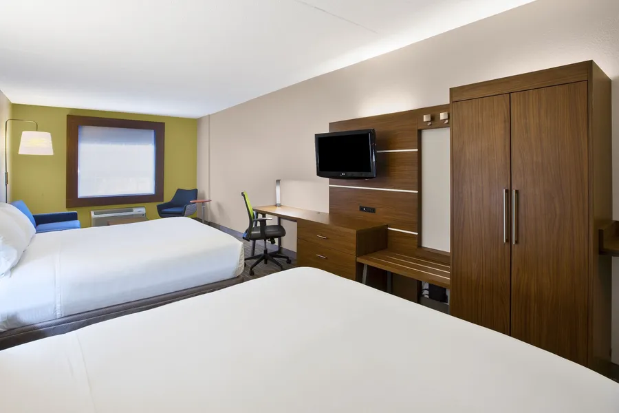 Holiday Inn Express & Suites Manchester by IHG hotel detail image 6