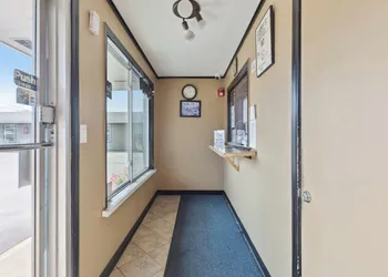 Curry’s Motel by OYO Saginaw MI hotel thumbnail 3