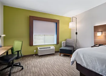 Holiday Inn Express Suites Van Buren-Ft Smith Area by IHG hotel thumbnail 6
