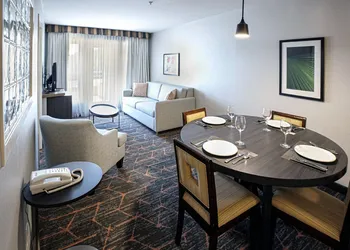 Holiday Inn Hotel & Suites Osoyoos by IHG hotel thumbnail 5