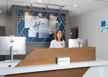 Holiday Inn Express Hotel & Suites Clinton by IHG hotel thumbnail 2
