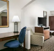 Holiday Inn Express Hotel & Suites Clinton by IHG hotel detail image 3