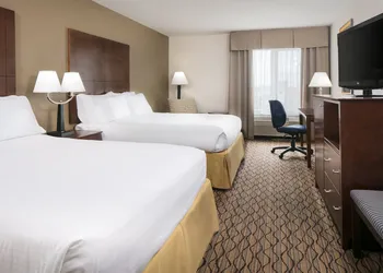 Holiday Inn Express Hotel & Suites Clinton by IHG hotel thumbnail 6