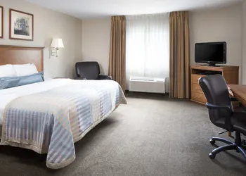 Candlewood Suites La Crosse N by IHG hotel thumbnail 3