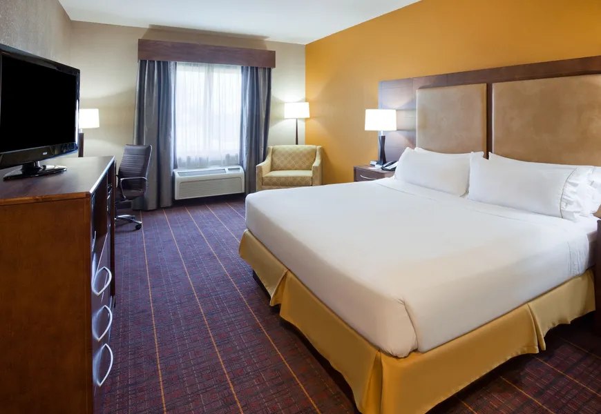 Holiday Inn Express Hotel & Suites Brainerd-Baxter by IHG hotel detail image 6