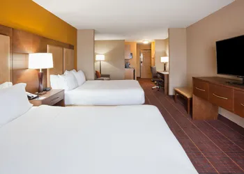 Holiday Inn Express Hotel & Suites Brainerd-Baxter by IHG hotel thumbnail 8