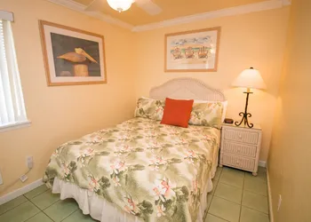 Tradewinds Beach Resort hotel thumbnail 6