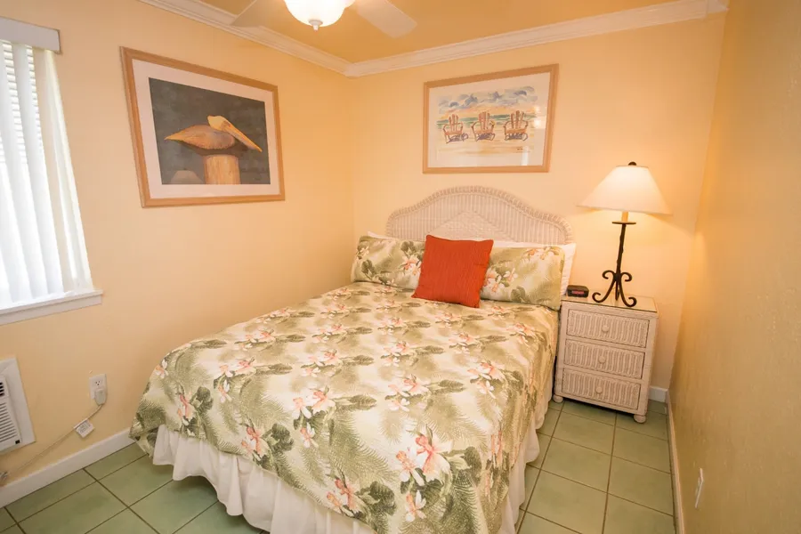 Tradewinds Beach Resort hotel detail image 6