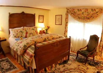 Colby Hill Inn hotel thumbnail 3
