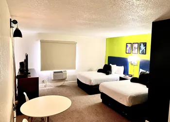 Signature Inn Eugene hotel thumbnail 5