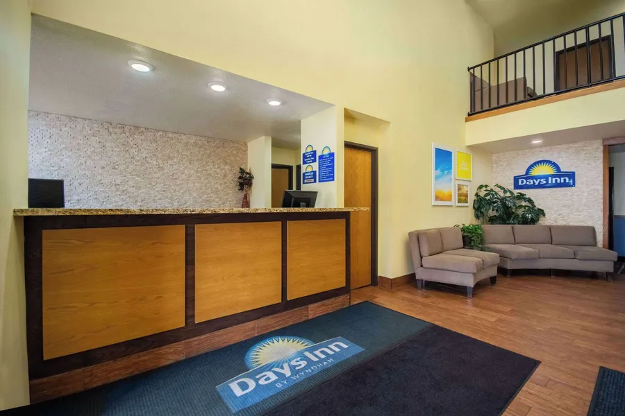 Days Inn by Wyndham Evansdale Waterloo hotel detail image 2