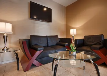 Best Western Crossroads Inn hotel thumbnail 2