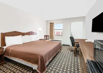 Knights Inn Slaton hotel thumbnail 8