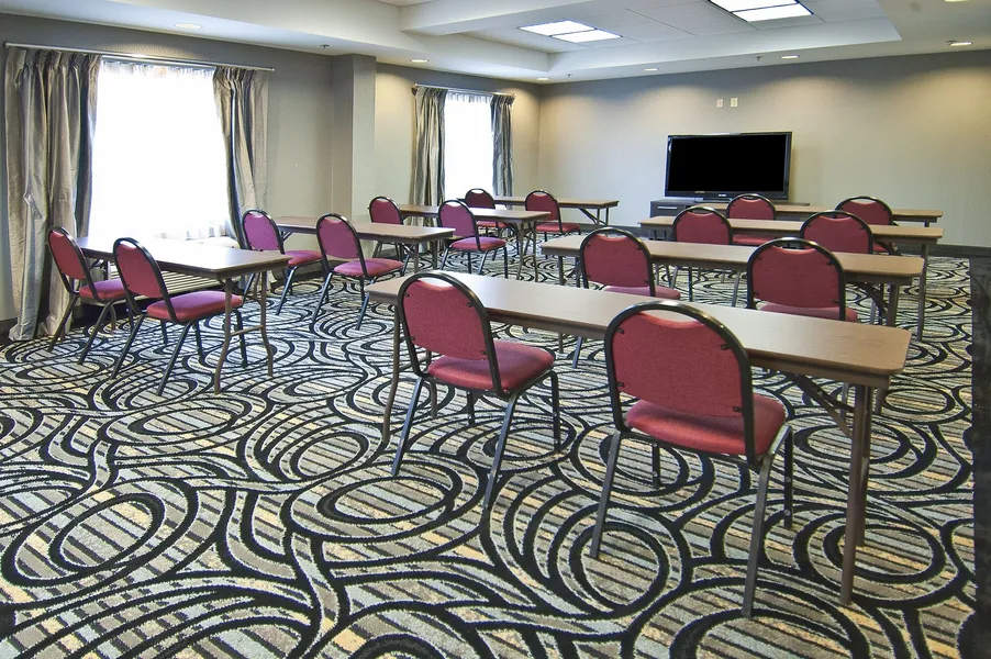 Holiday Inn Express & Suites Jackson / Pearl Intl Airport by IHG hotel detail image 2