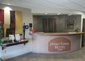 HomeTown Hotel Bryant hotel thumbnail 2