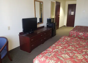 HomeTown Hotel Bryant hotel thumbnail 6