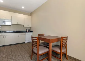 Comfort Inn & Suites Orangeburg hotel thumbnail 6