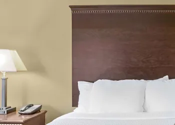 La Quinta Inn & Suites by Wyndham Mobile Satsuma / Saraland hotel thumbnail 4