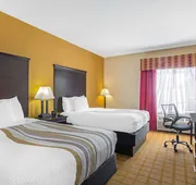 La Quinta Inn & Suites by Wyndham Mobile Satsuma / Saraland hotel detail image 5