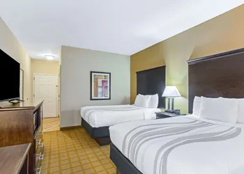 La Quinta Inn & Suites by Wyndham Mobile Satsuma / Saraland hotel thumbnail 6