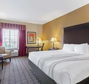 La Quinta Inn & Suites by Wyndham Mobile Satsuma / Saraland hotel detail image 7