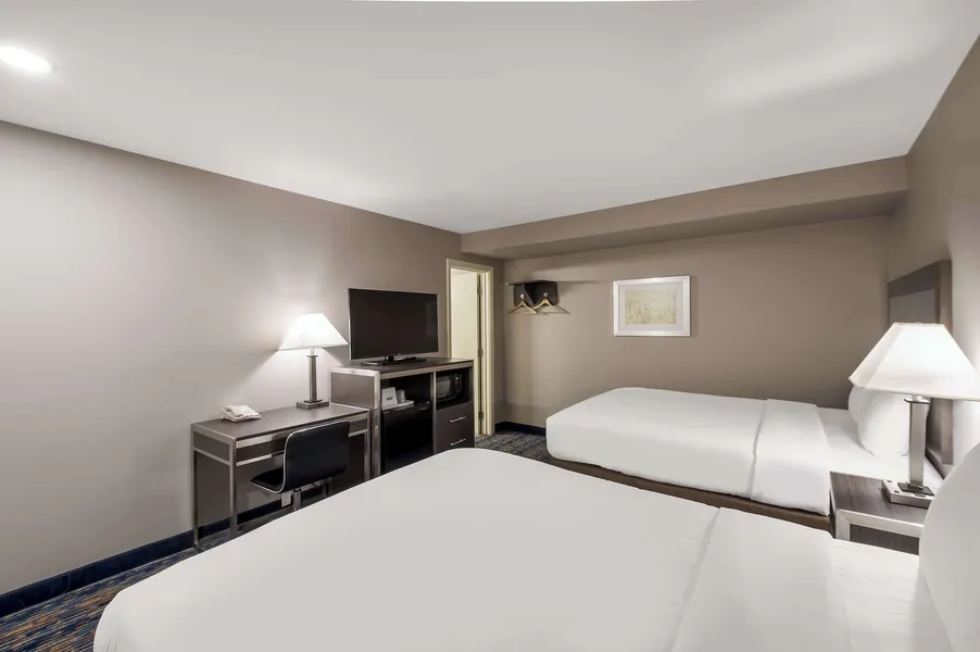 Americas Best Value Inn Farmington hotel detail image 6